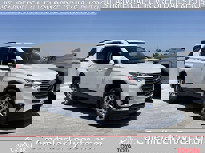 Used 2021 Chevrolet Traverse LT