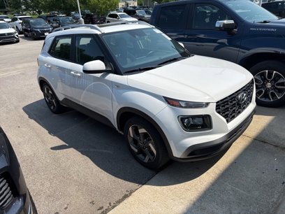 Used 2022 Hyundai Venue SEL w/ Cargo Package