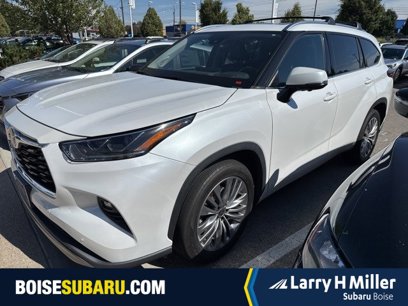 Used 2023 Toyota Highlander L