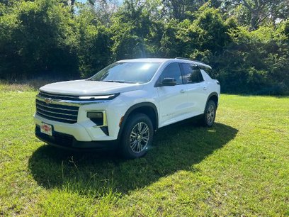 New 2025 Chevrolet Traverse LT