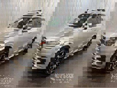 Used 2021 Volvo XC90 T6 Momentum w/ Advanced Package