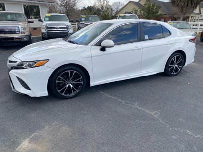 Used 2019 Toyota Camry SE
