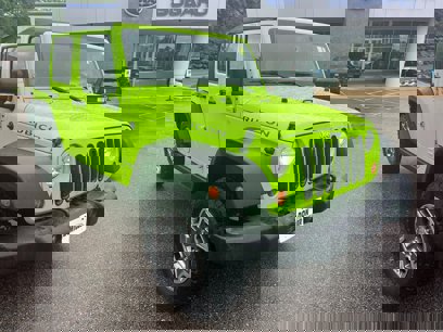 Used 2013 Jeep Wrangler Unlimited Rubicon w/ Dual Top Group
