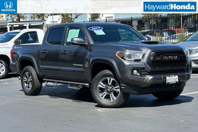 Used 2017 Toyota Tacoma TRD Sport w/ Tow Package