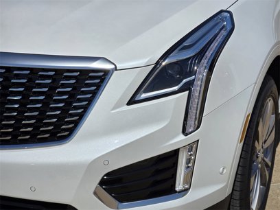 New 2025 Cadillac XT5 Premium Luxury w/ Technology Package