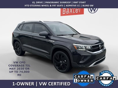 Used 2024 Volkswagen Taos SE w/ Panoramic Sunroof Package