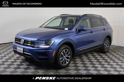 Used 2018 Volkswagen Tiguan SE w/ Panoramic Sunroof Package