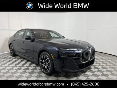 New 2025 BMW 740i xDrive