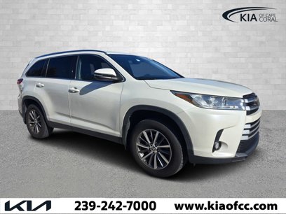 Used 2019 Toyota Highlander SE