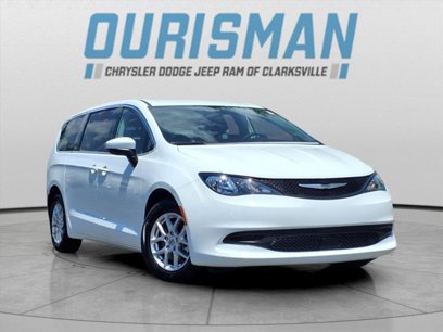 Used 2022 Chrysler Voyager LX