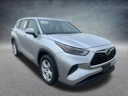 Used 2023 Toyota Highlander L