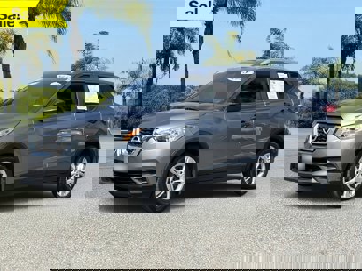 Certified 2018 Nissan Kicks S