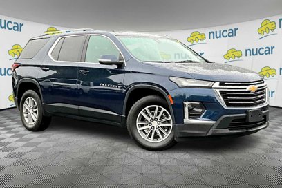 Used 2023 Chevrolet Traverse LT