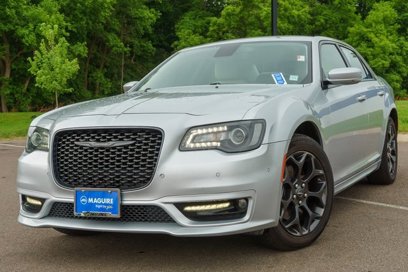 Used 2022 Chrysler 300 Touring