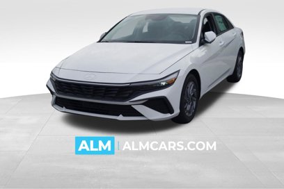 Used 2024 Hyundai Elantra Blue