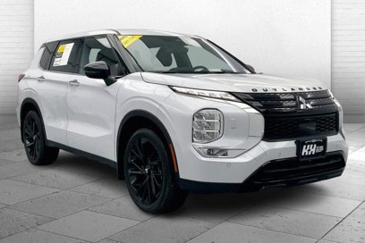 Used 2023 Mitsubishi Outlander SE