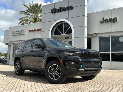 New 2024 Jeep Grand Cherokee Trailhawk w/ Advanced Protech Group II