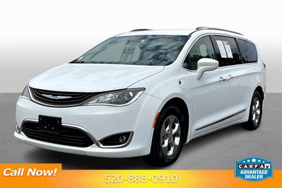 Used 2019 Chrysler Pacifica Touring-L w/ Premium Audio Group
