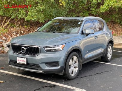 Used 2020 Volvo XC40 T4 Momentum