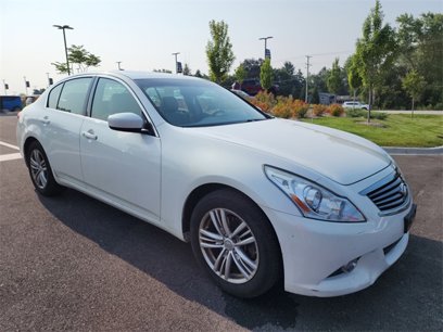 Used 2013 INFINITI G37 x