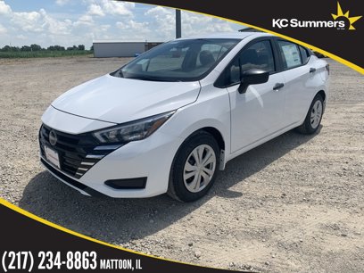 New 2025 Nissan Versa S w/ Trunk Package