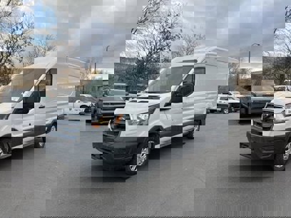 Used 2023 Ford E-Transit Medium Roof