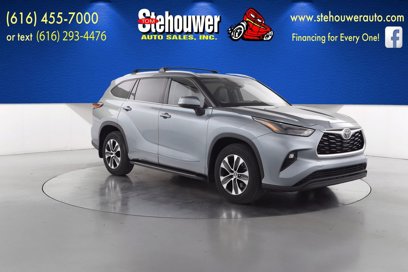 Used 2022 Toyota Highlander XLE