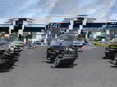 New 2025 GMC Sierra 1500 SLE w/ Preferred Package