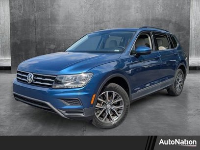 Used 2020 Volkswagen Tiguan SE w/ Panoramic Sunroof Package