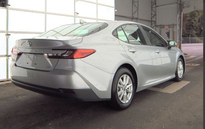 Used 2025 Toyota Camry LE