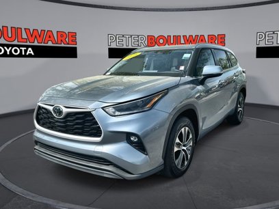 Used 2021 Toyota Highlander XLE