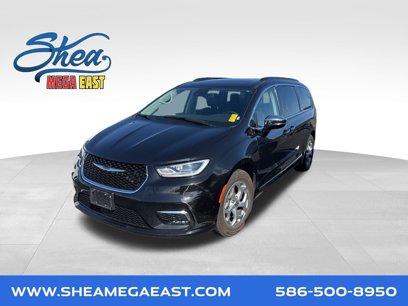 Used 2023 Chrysler Pacifica Limited