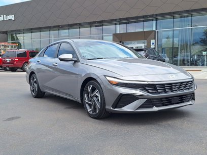 New 2024 Hyundai Elantra SEL w/ Convenience Package