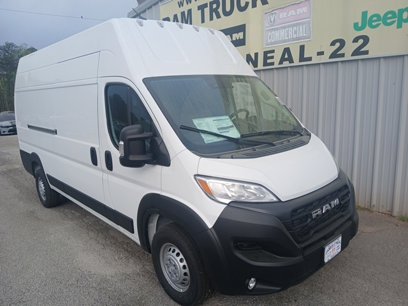 New 2025 RAM ProMaster 3500 w/ Convenience Group