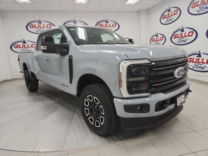 New 2025 Ford F250 Platinum w/ FX4 Off-Road Package