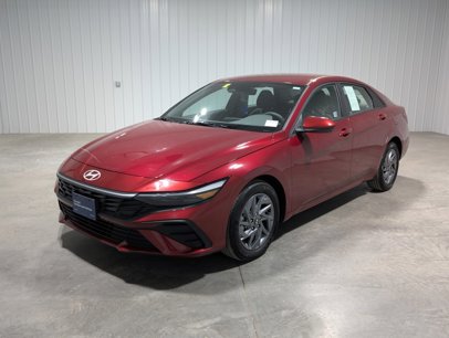 New 2024 Hyundai Elantra SEL