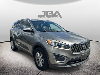Used 2016 Kia Sorento LX w/ LX Convenience Package