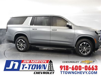 New 2025 Chevrolet Suburban LT w/ Comfort Package