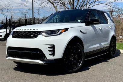 New 2025 Land Rover Discovery Dynamic SE