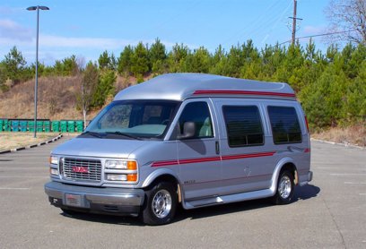 Used 1998 GMC Savana 1500 w/ Marketing Option Pkg 4