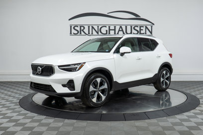 New 2025 Volvo XC40 B5 Plus w/ Protection Package Premier