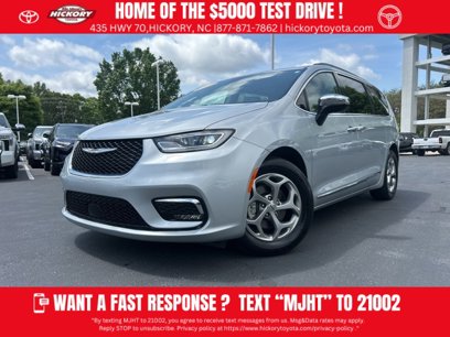 Used 2023 Chrysler Pacifica Limited