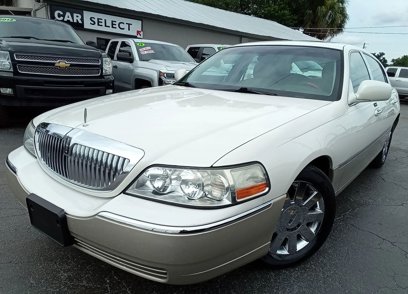 Used 2004 Lincoln Town Car Ultimate