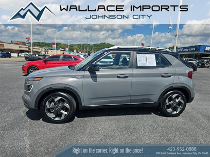 Used 2022 Hyundai Venue Limited w/ Cargo Package