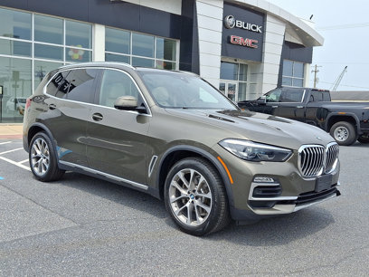 Used 2021 BMW X5 xDrive40i w/ Premium Package 2