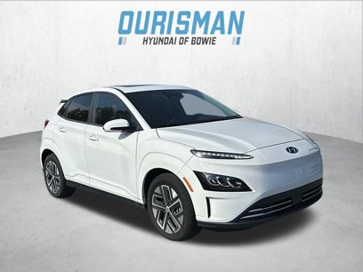 New 2023 Hyundai Kona Limited w/ Cargo Package