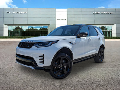 New 2025 Land Rover Discovery Dynamic SE