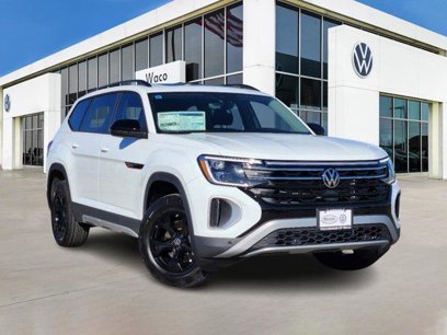 New 2025 Volkswagen Atlas Peak Edition SE