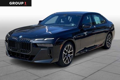 New 2025 BMW 760i xDrive
