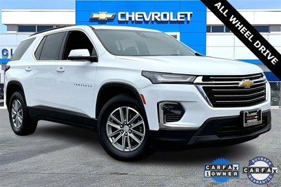 Used 2023 Chevrolet Traverse LT